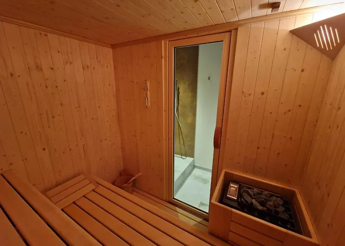 Laubennest 1 * Meran