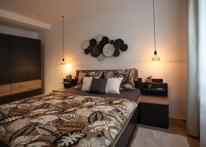 Laubennest 1 Apartman Merano